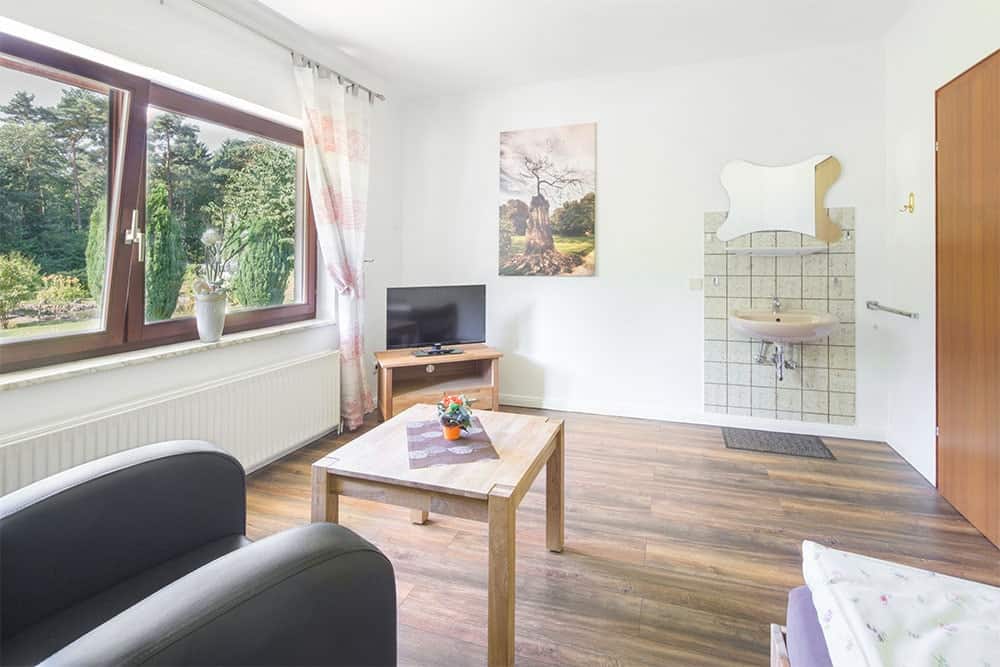 Monteurszimmer Hamburg mit Teichblick Monteurzimmer in der Nähe von Hamburg mit Blick auf den Teich