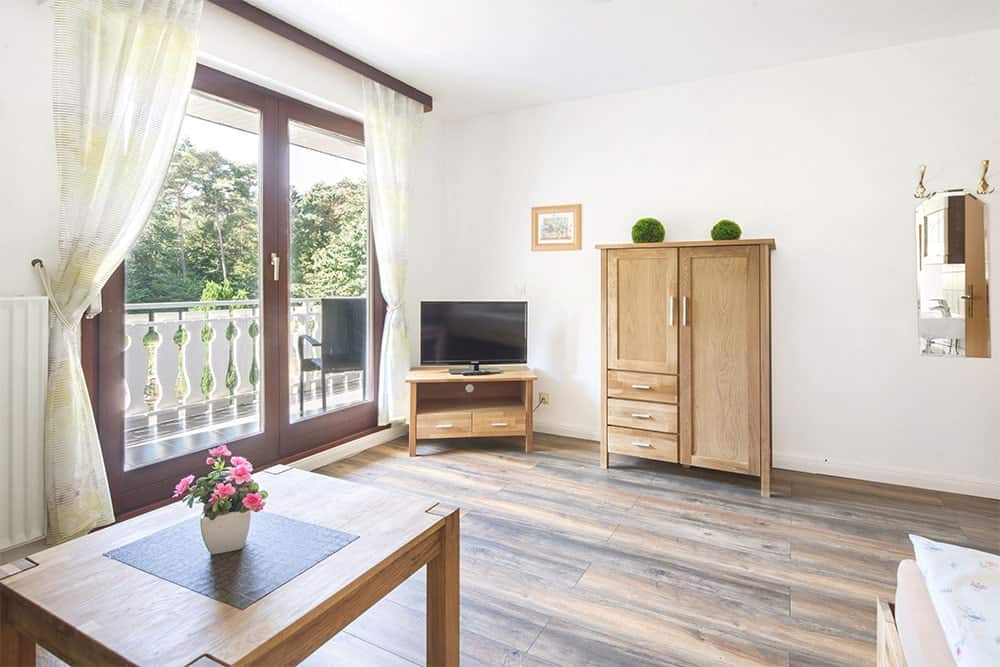 Monteurszimmer mit Waldaussicht Monteurzimmer mit Blick auf den Wald