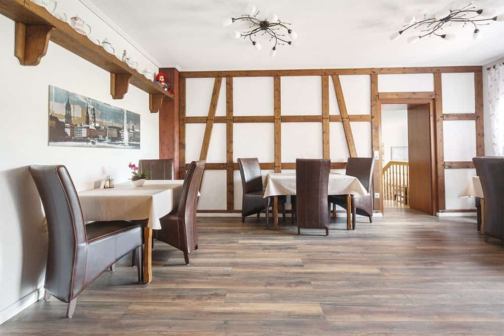 Essensraum mit Ausstattung Essensraum in der Pension